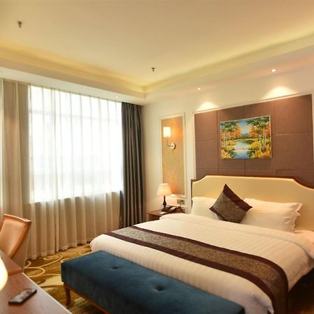 Hong Van Grand Hotel Mong Cai Exterior photo